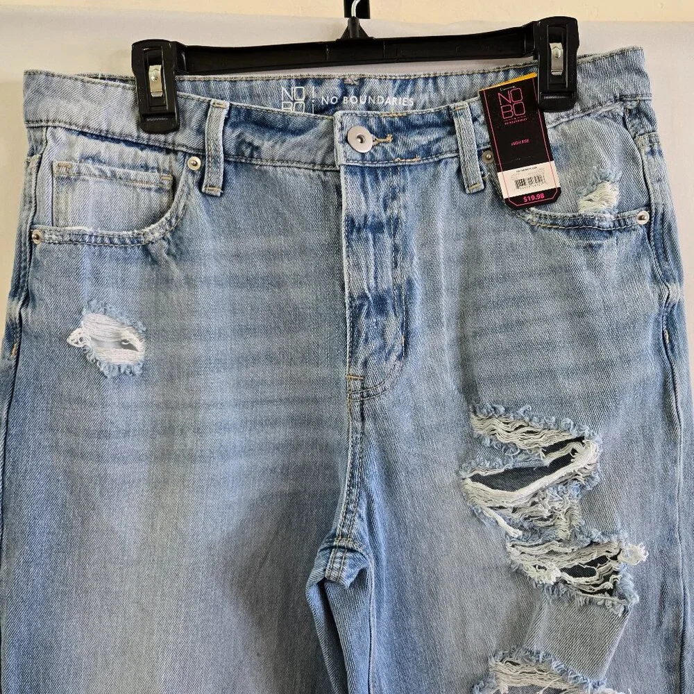 No Boundaries Jeans - Picture 8 of 11